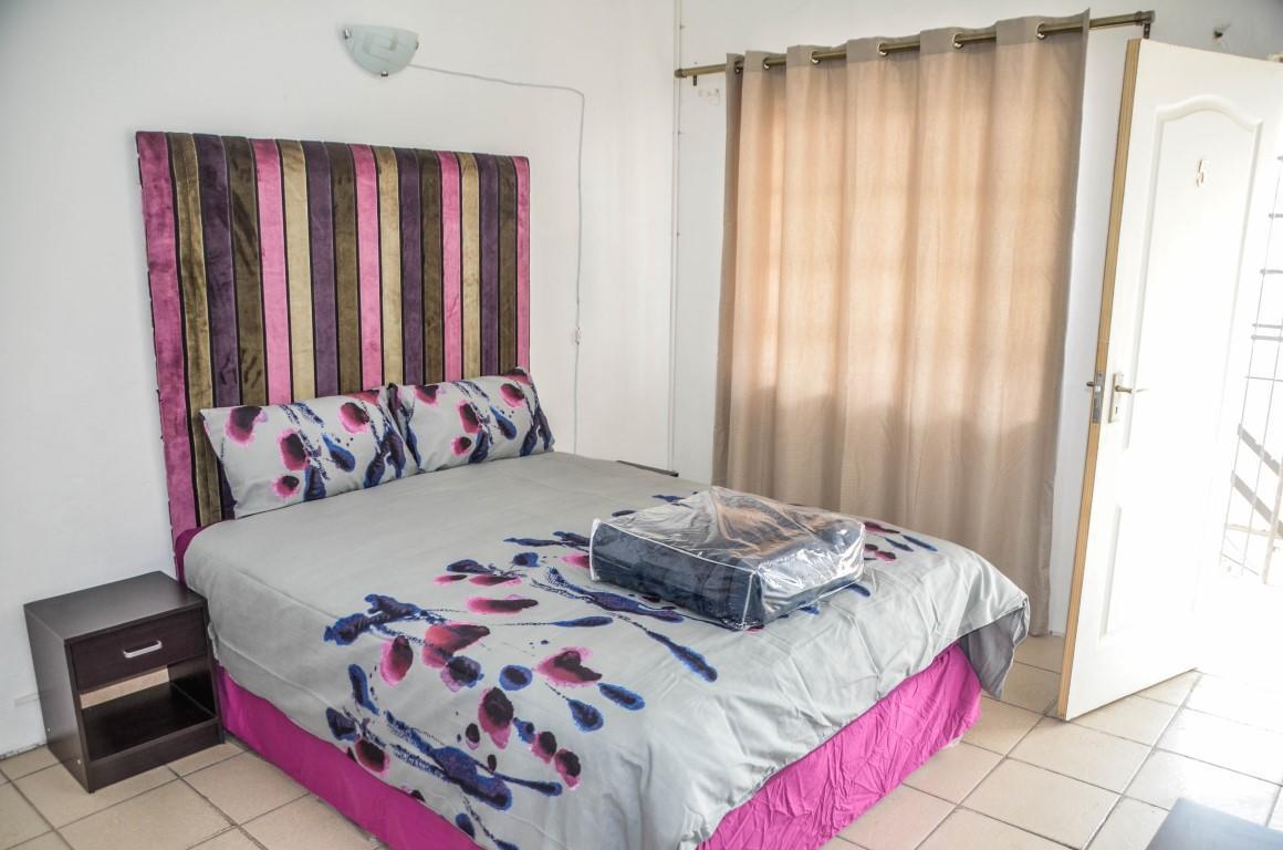 Sani Bonani Guest House Klerksdorp Esterno foto